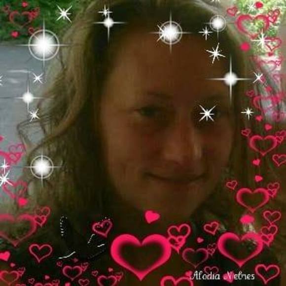 Meet your Posher, Jackie - Picture 1 of 1